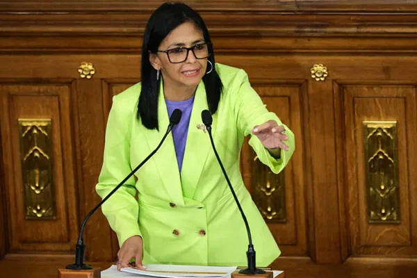 Venezuelan Leader Vows She’ll Visit Washington “Standing Up, Not Crawling” Amid U.S. Oil Seizures, First U.S. Sale Goes to Trump-Linked Firm